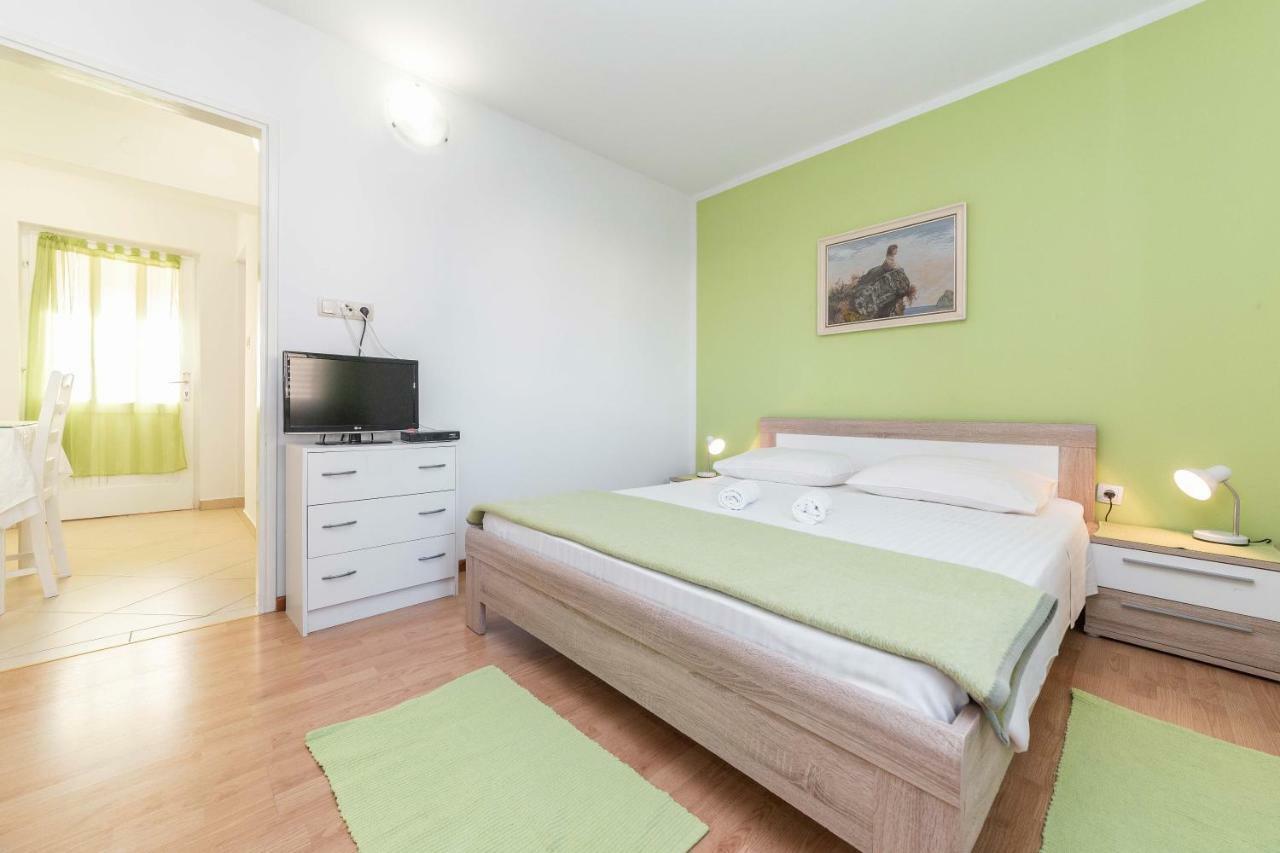 Apartments Maria Водице Экстерьер фото