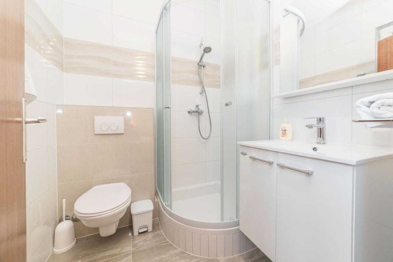Apartments Maria Водице Экстерьер фото